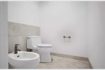 901 Brickell Key Blvd #805, Miami, FL 33131 - Photo 17