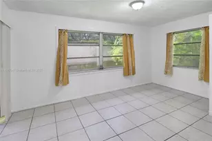 12020 NW 34th Pl, Sunrise, FL 33323 - Photo 17