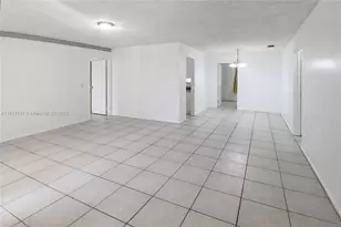 12020 NW 34th Pl, Sunrise, FL 33323 - Photo 3