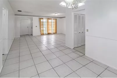 12020 NW 34th Pl, Sunrise, FL 33323 - Photo 7