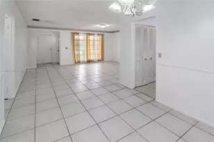 12020 NW 34th Pl, Sunrise, FL 33323 - Photo 7