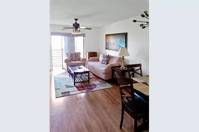 10402 Sunrise Lakes Blvd #201, Sunrise, FL 33322 - Photo 5