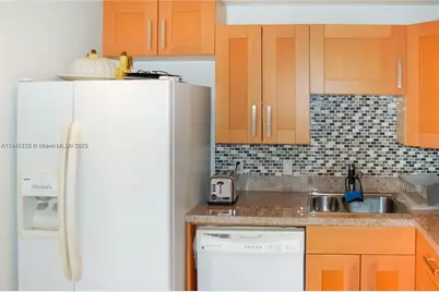 3401 N Country Club Dr #706, Aventura, FL 33180 - Photo 3