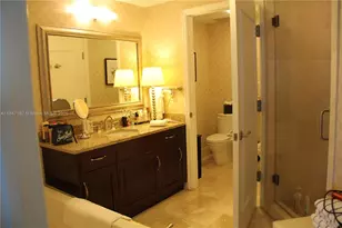 4401 Collins Ave, Miami Beach, FL 33140 - Photo 21