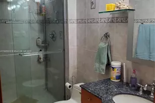 20379 W Country Club Dr, Aventura, FL 33180 - Photo 9