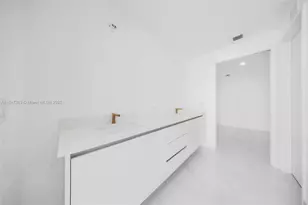 700 NE 24th St, Miami, FL 33137 - Photo 71