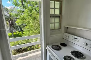 1471 NE 170th St, North Miami Beach, FL 33162 - Photo 5