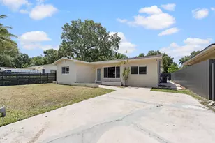 560 NE 161st St, Miami, FL 33162 - Photo 45