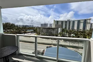 19201 Collins Ave, Sunny Isles Beach, FL 33160 - Photo 11