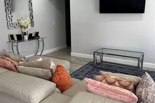 281 NE 169th St, North Miami Beach, FL 33162 - Photo 9