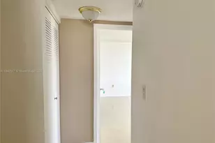 2780 NE 183rd St, Aventura, FL 33160 - Photo 23