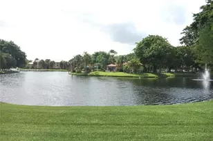 10709 Cleary Blvd, Plantation, FL 33324 - Photo 7