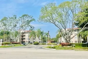 1811 Sabal Palm Dr, Davie, FL 33324 - Photo 3