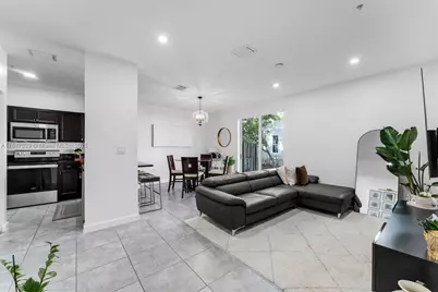 134 SE 28th Ter #10, Homestead, FL 33033 - Photo 1