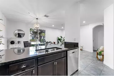 134 SE 28th Ter #10, Homestead, FL 33033 - Photo 7