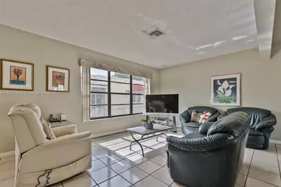 1621 SW 23rd Ave, Miami, FL 33145 - Photo 5