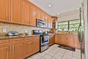 1621 SW 23rd Ave, Miami, FL 33145 - Photo 11