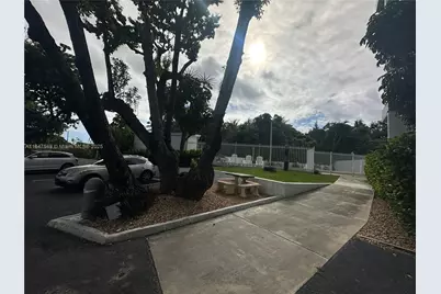 7801 NE 4th Ct #101, Miami, FL 33138 - Photo 11