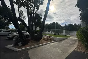 7801 NE 4th Ct, Miami, FL 33138 - Photo 11