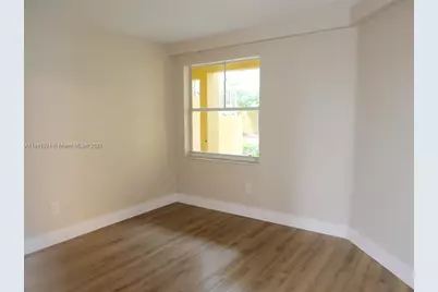 9640 NW 2nd St #5-206, Pembroke Pines, FL 33024 - Photo 3