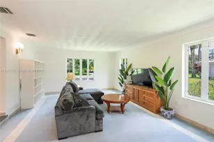 13020 SW 70th Ave, Pinecrest, FL 33156 - Photo 17