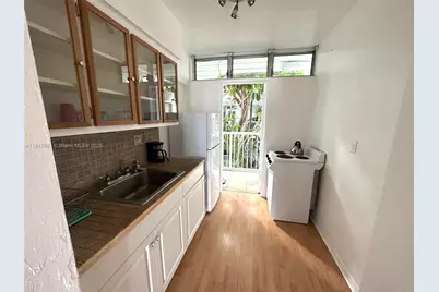 1400 Pennsylvania Ave #33, Miami Beach, FL 33139 - Photo 5