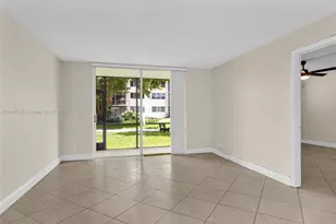 681 S Hollybrook Dr, Pembroke Pines, FL 33025 - Photo 9