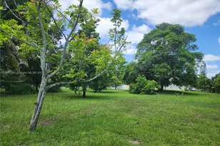 424 Bayberry Dr, Plantation, FL 33317 - Photo 35