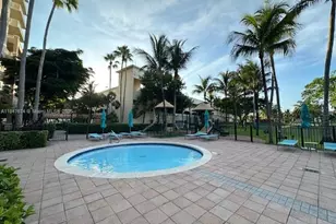 19501 W Country Club Dr, Aventura, FL 33180 - Photo 9