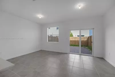 2858 SE 25th Rd, Homestead, FL 33035 - Photo 7