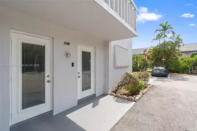 1040 SE 4th Ave #135, Deerfield Beach, FL 33441 - Photo 3