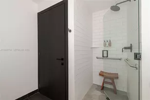 398 NE 5th St, Miami, FL 33132 - Photo 31