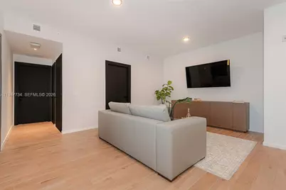 398 NE 5th St #4417, Miami, FL 33132 - Photo 9