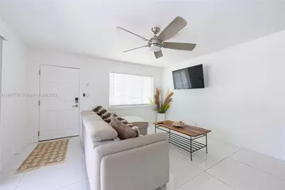 1453 NW 10th St #2, Dania Beach, FL 33004 - Photo 11