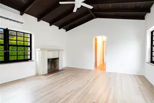 690 NE 118th St, Biscayne Park, FL 33161 - Photo 7