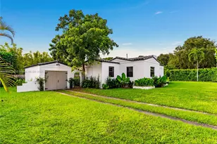 690 NE 118th St, Biscayne Park, FL 33161 - Photo 31