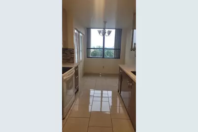 900 NE 195th St #620, Miami, FL 33179 - Photo 13