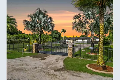 15305 SW 209th Ave, Miami, FL 33187 - Photo 3