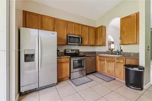3910 NE 10th Dr, Homestead, FL 33033 - Photo 9