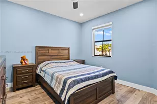 8776 W 33rd Ave, Hialeah, FL 33018 - Photo 39