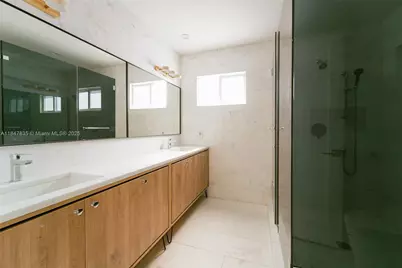 1981 S Oak Haven Cir, Miami, FL 33179 - Photo 29