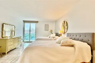 100 Bayview Dr, Sunny Isles Beach, FL 33160 - Photo 9