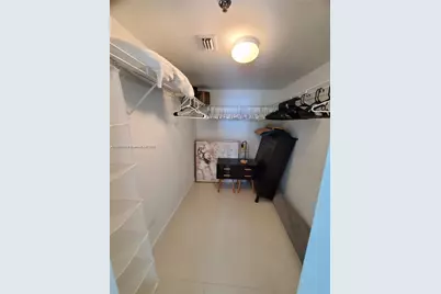 1200 Brickell Bay Dr #3309, Miami, FL 33131 - Photo 11