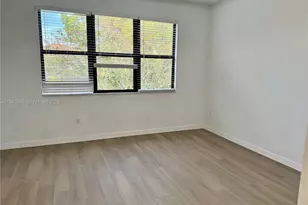 673 NE 191st St, Miami, FL 33179 - Photo 19