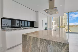 700 NE 26th Terrace, Miami, FL 33137 - Photo 15