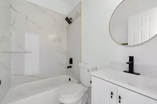 1070 NE 42nd Ave, Homestead, FL 33033 - Photo 25