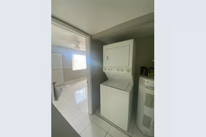 1368 NW 24th Ave #1368, Miami, FL 33125 - Photo 7