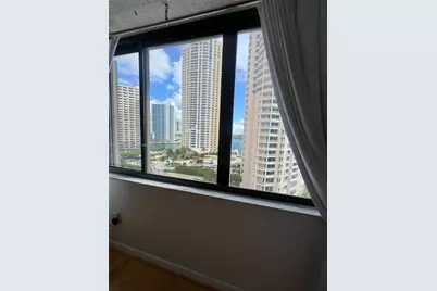 540 Brickell Key Dr #1524, Miami, FL 33131 - Photo 9