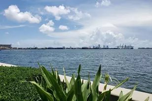 540 Brickell Key Dr, Miami, FL 33131 - Photo 43