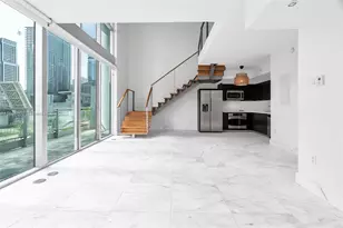 90 SW 3rd St, Miami, FL 33130 - Photo 3